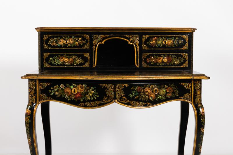 19th Century Chinese Napoleon III Lacquer & Gilt Writing Desk Easel Frame &  Turned Stretcher for sale at Pamono
